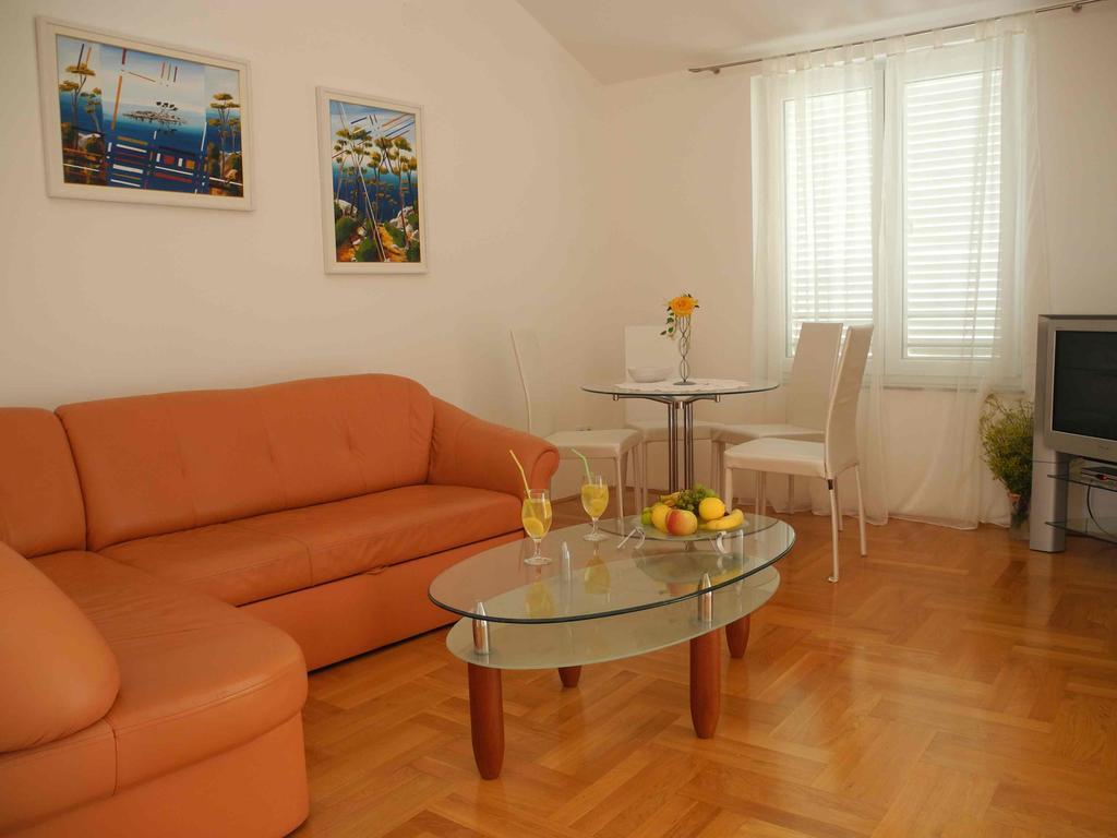 Apartments Antonela Jezera Exterior photo